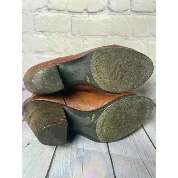 Vince Camuto Hadley Brown Leather Ankle Boot With Back Zipper Size 6.5 EUC - Picture 4 of 8